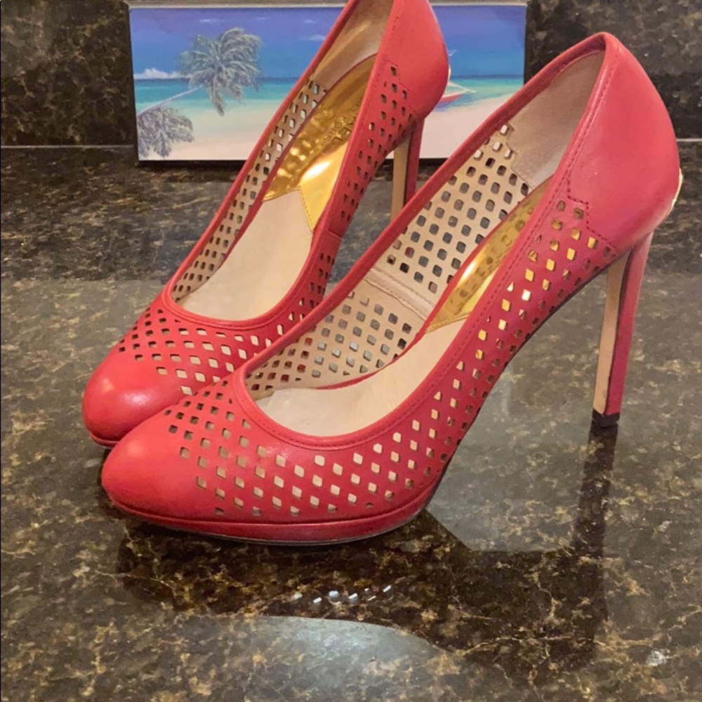 Michael Kors | Red Pumps